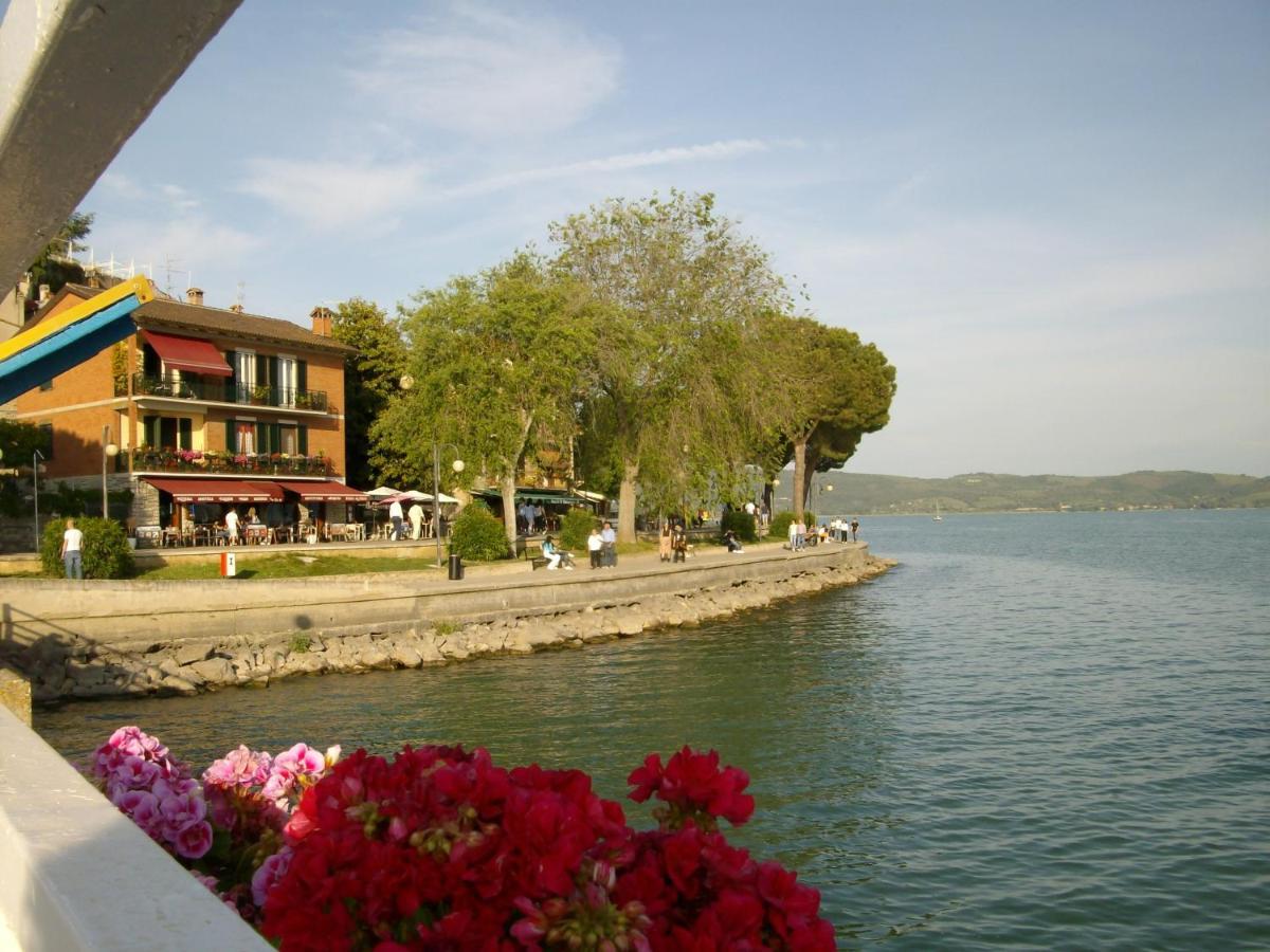 Willa La Poventa Wi-Fi E Parcheggio In Centro Tuoro sul Trasimeno Zewnętrze zdjęcie