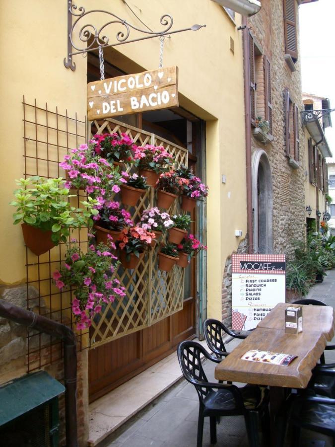 Willa La Poventa Wi-Fi E Parcheggio In Centro Tuoro sul Trasimeno Zewnętrze zdjęcie
