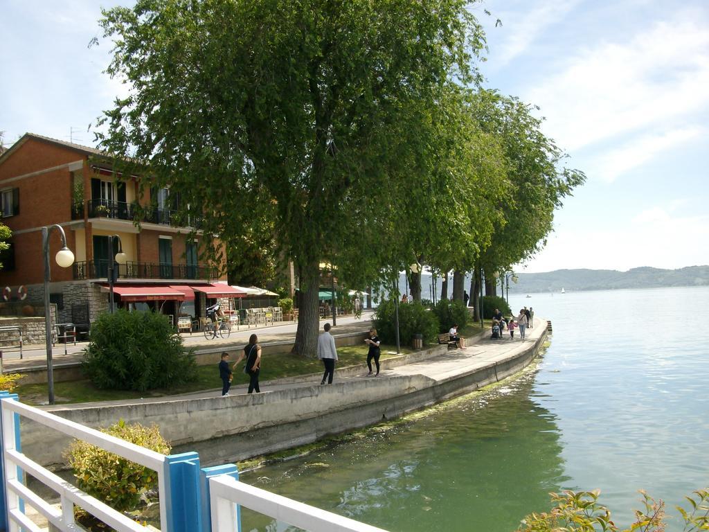 Willa La Poventa Wi-Fi E Parcheggio In Centro Tuoro sul Trasimeno Zewnętrze zdjęcie